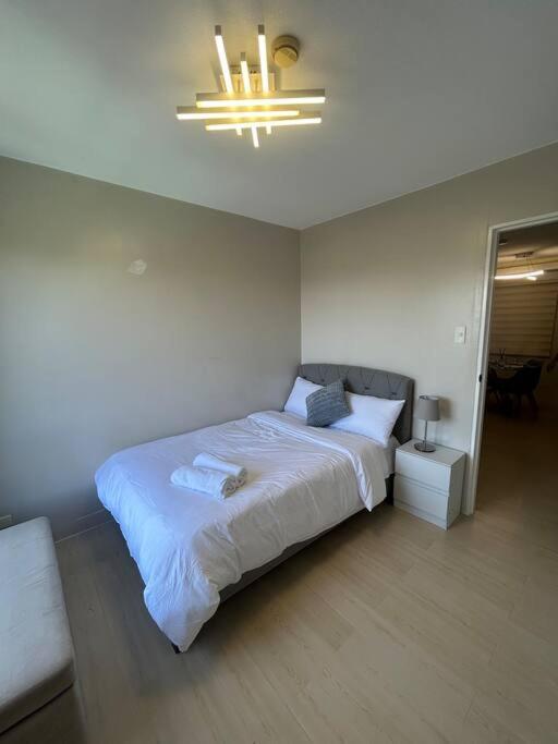Modern Oasis: Pool + Netflix Appartement Manilla Buitenkant foto